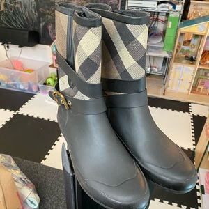 Burberry Rainboots